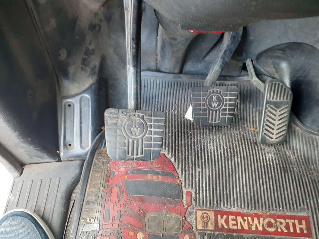 2013 KENWORTH T 700 - Image 16